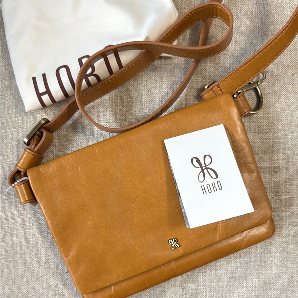 HOBO Winn Leather Bag, Convertible Crossbody and Shoulder Bag; Like New!